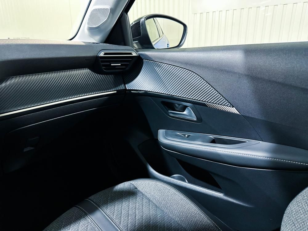 peugeot-208-2025-gasolina-1199cc