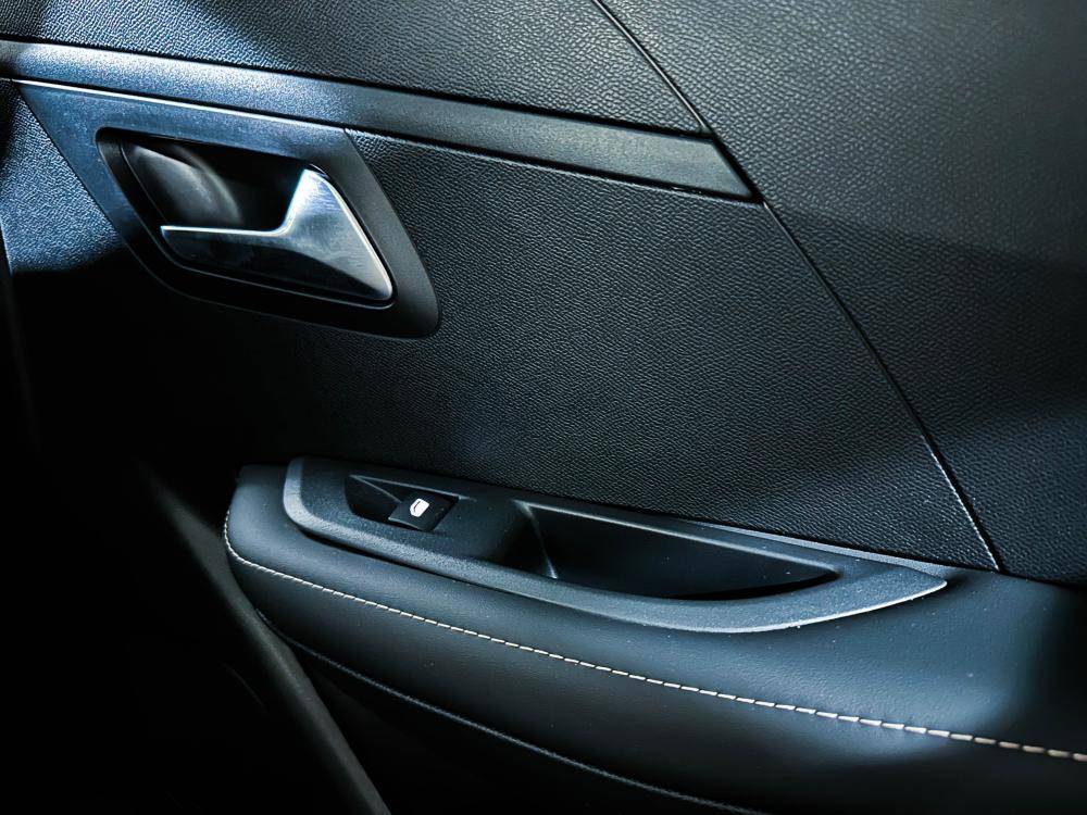 peugeot-208-2025-gasolina-1199cc