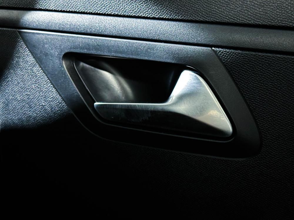 peugeot-208-2025-gasolina-1199cc
