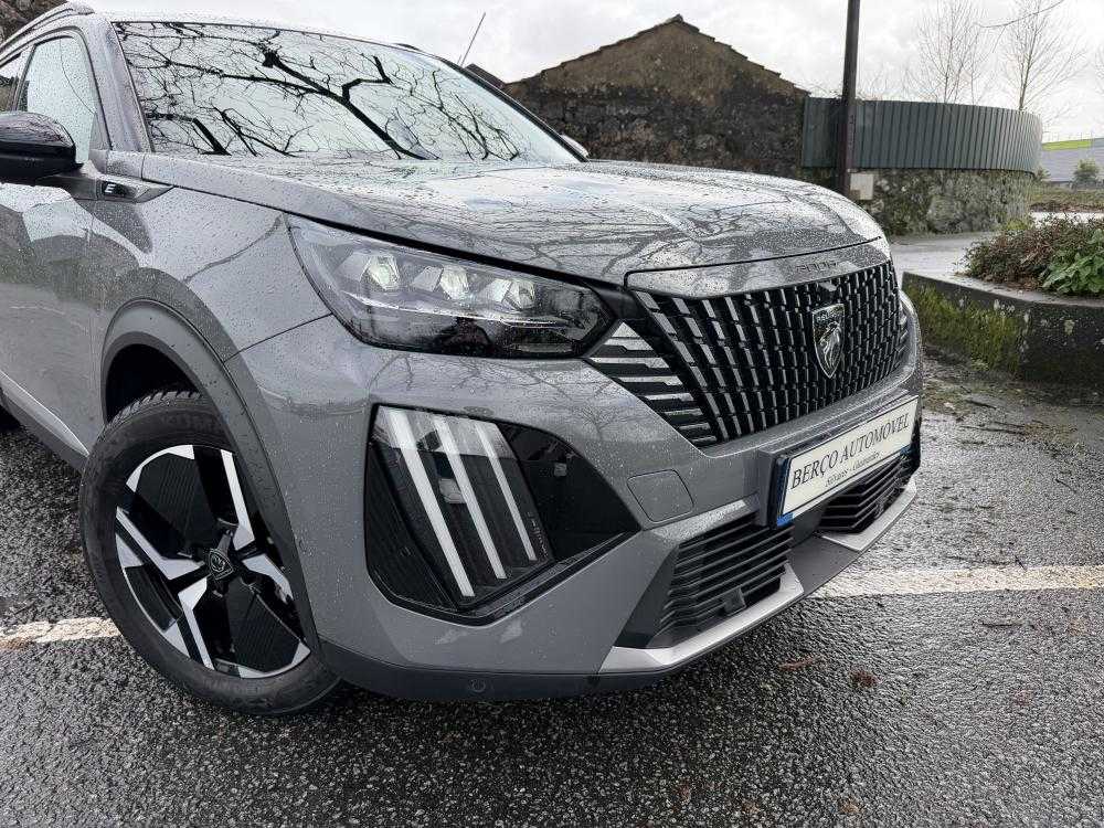 peugeot-e-2008-2023-eletrico-0cc