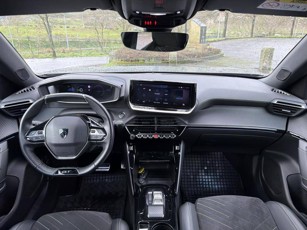 peugeot-e-2008-2023-eletrico-0cc