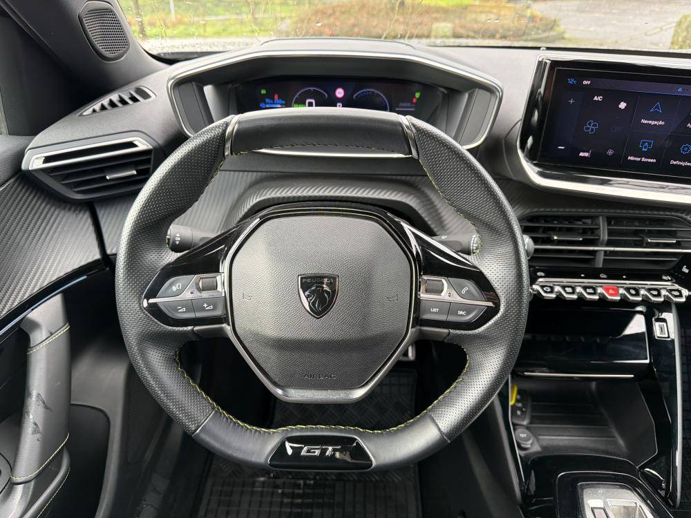 peugeot-e-2008-2023-eletrico-0cc