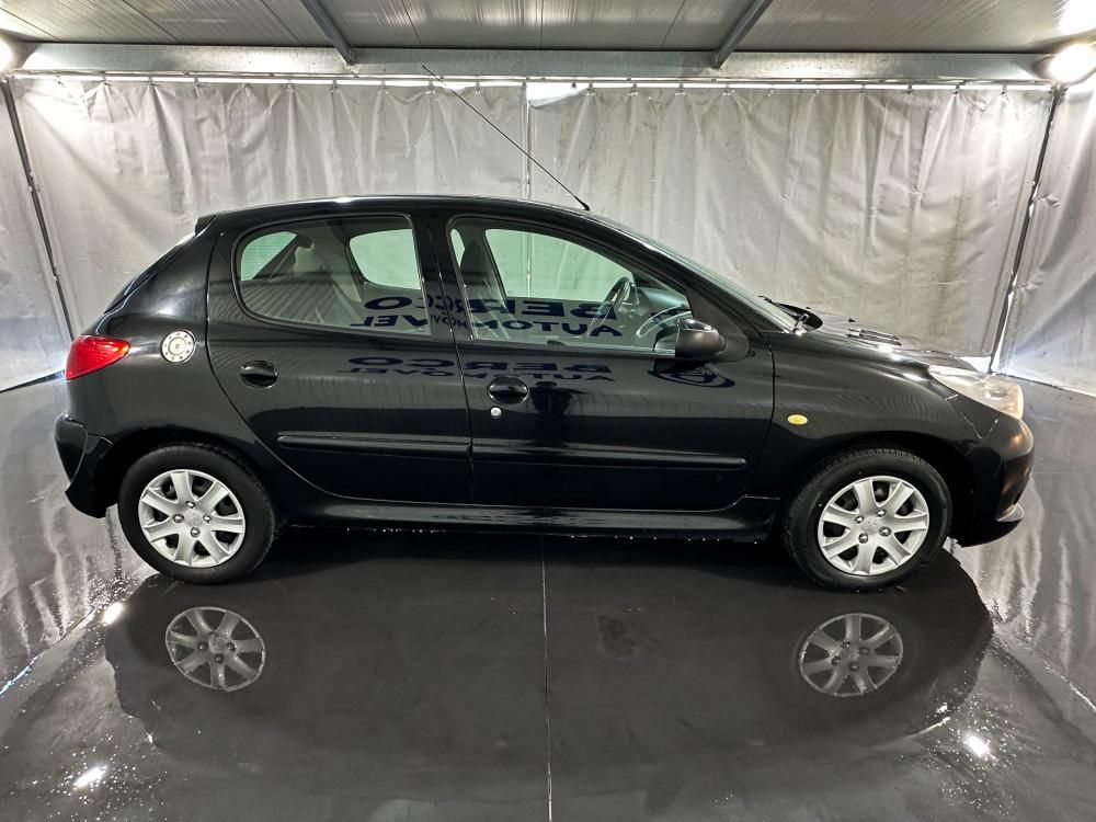 peugeot-206-2010-gasolina-1100cc