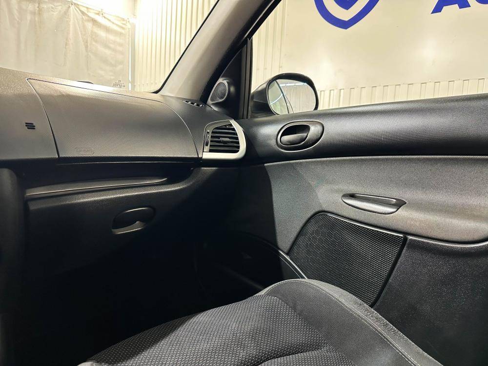 peugeot-206-2010-gasolina-1100cc