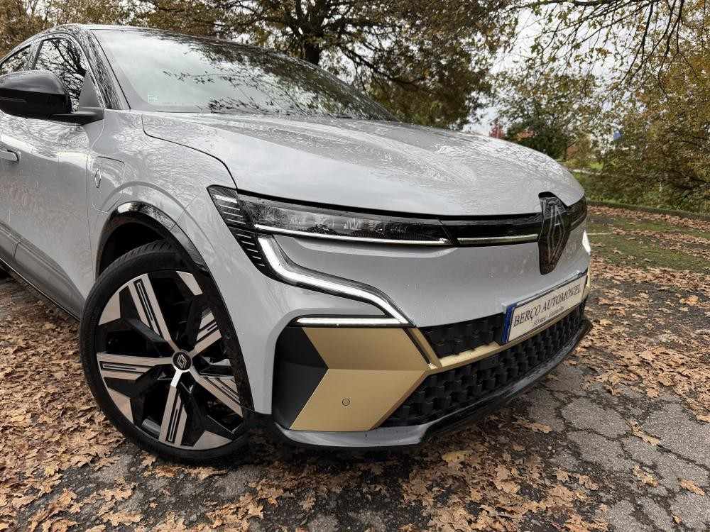 renault-megane-e-tech-2022-eletrico-0cc
