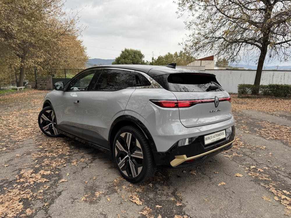 renault-megane-e-tech-2022-eletrico-0cc