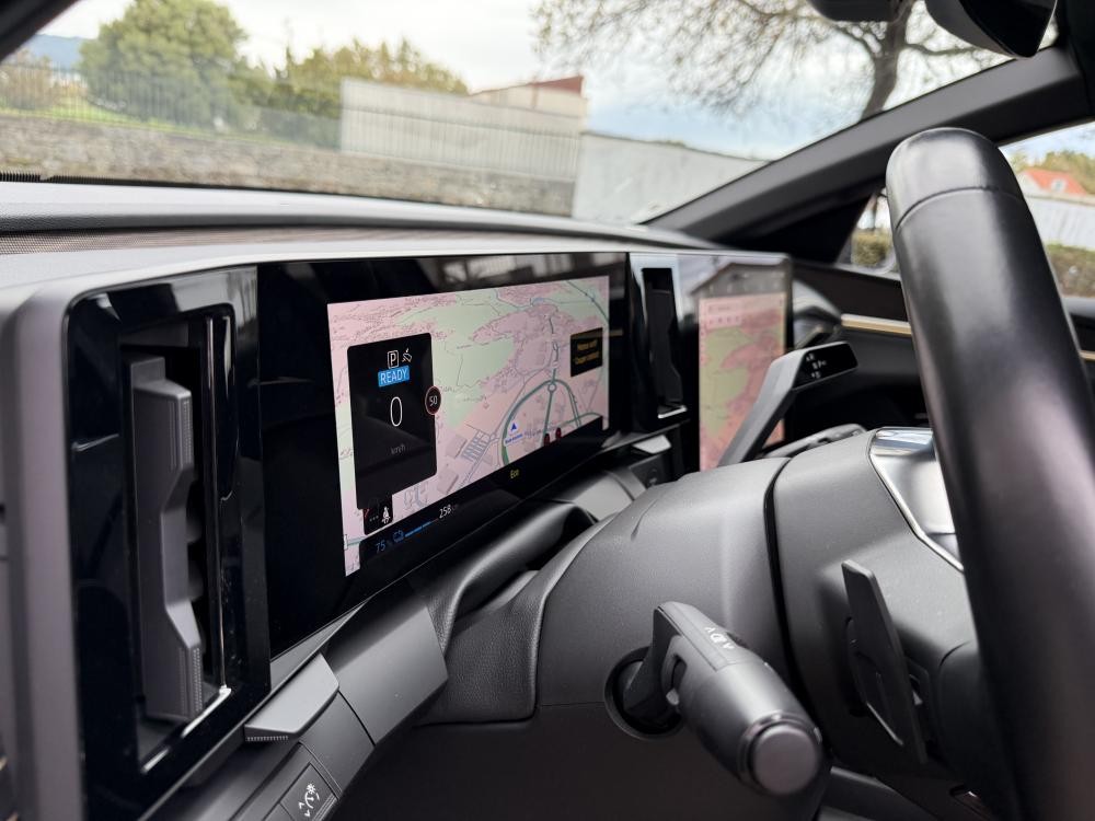 renault-megane-e-tech-2022-eletrico-0cc