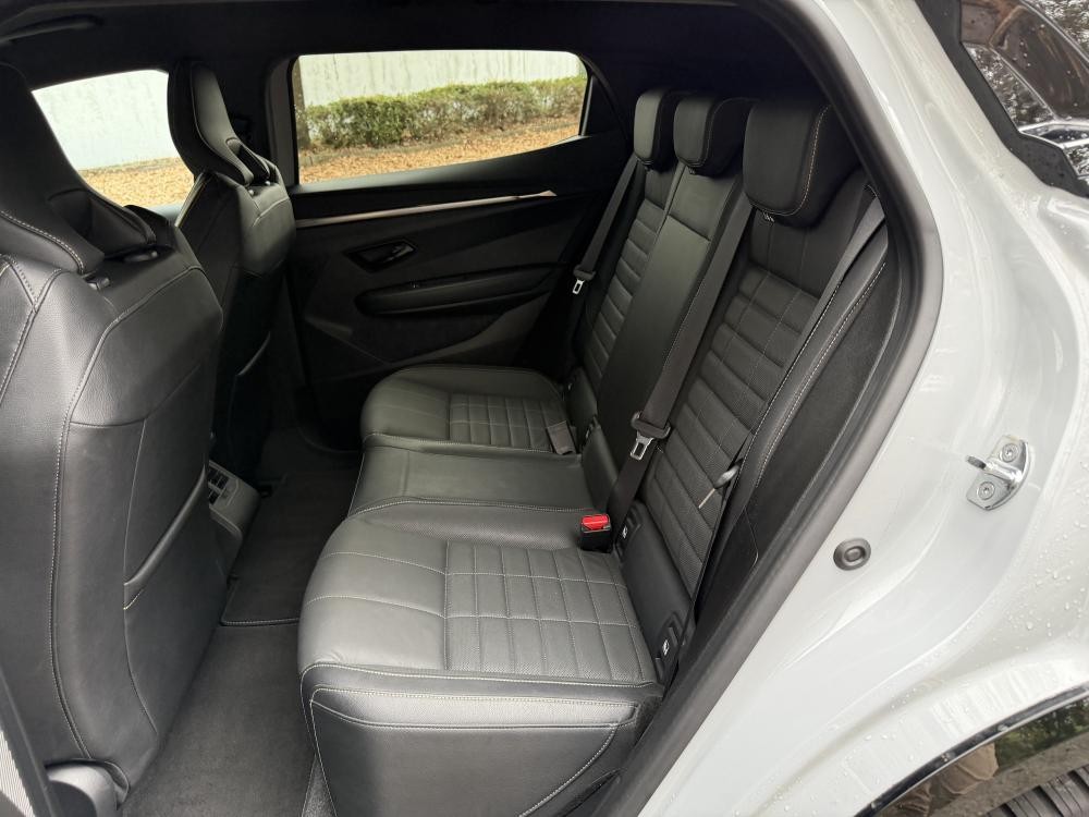 renault-megane-e-tech-2022-eletrico-0cc