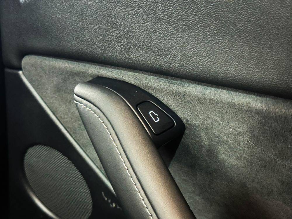 tesla-model-y-2022-eletrico-0cc