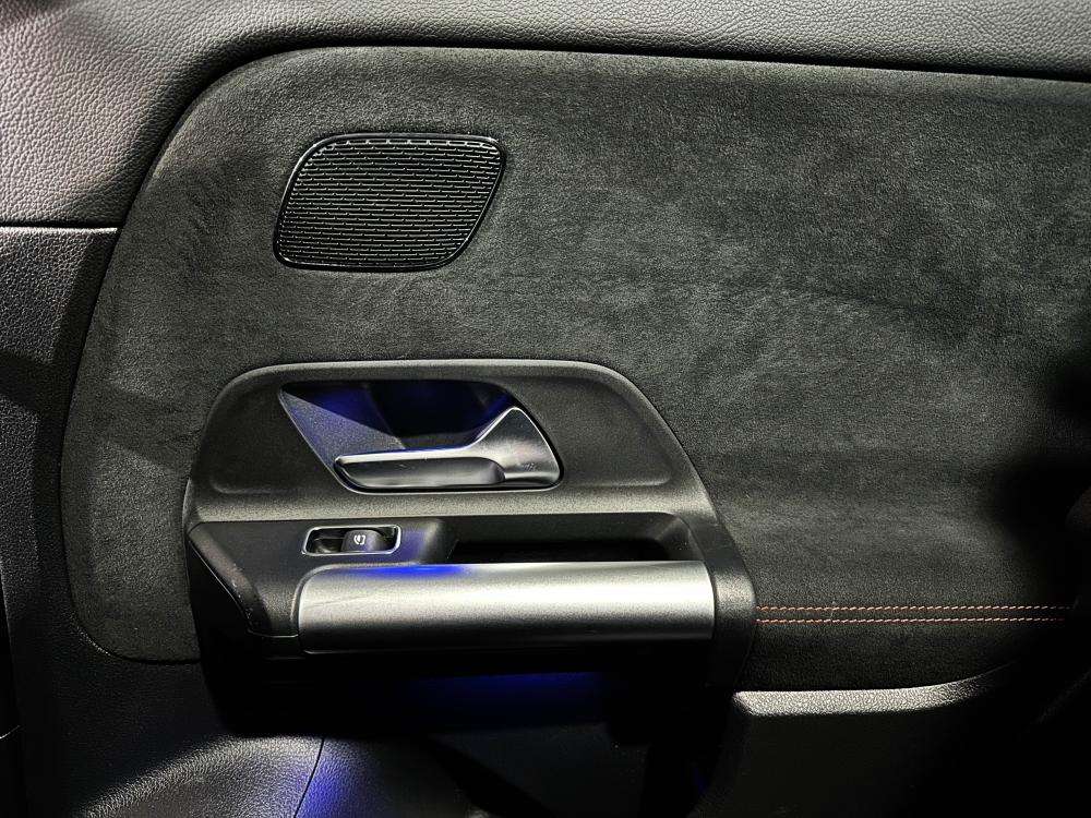 mercedes-benz-eqa-2023-eletrico-0cc