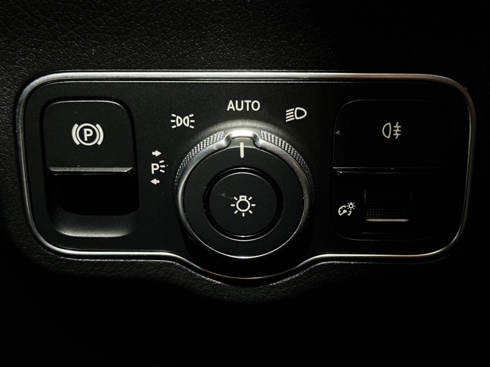 mercedes-benz-eqa-2023-eletrico-0cc