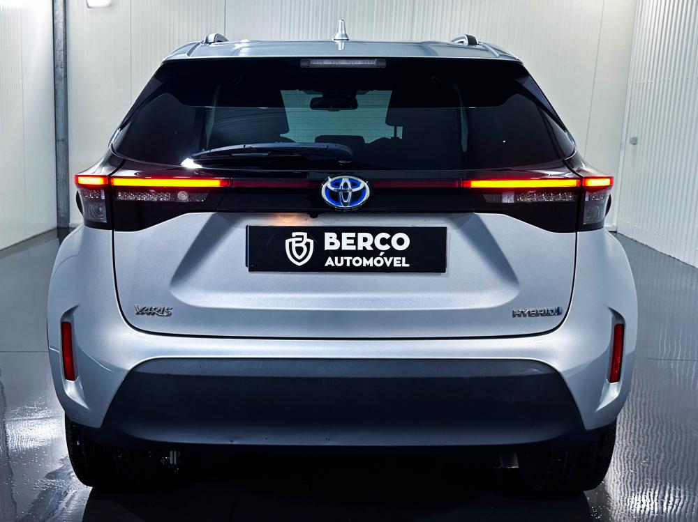 toyota-yaris-cross-2024-hibrido-a-gasolina-1490cc