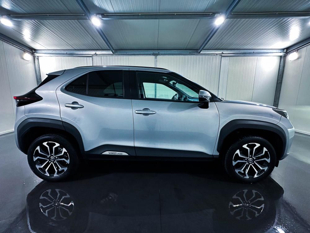 toyota-yaris-cross-2024-hibrido-a-gasolina-1490cc