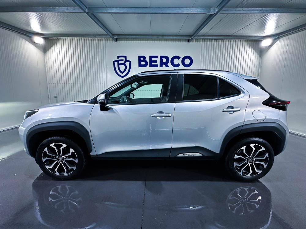 toyota-yaris-cross-2024-hibrido-a-gasolina-1490cc