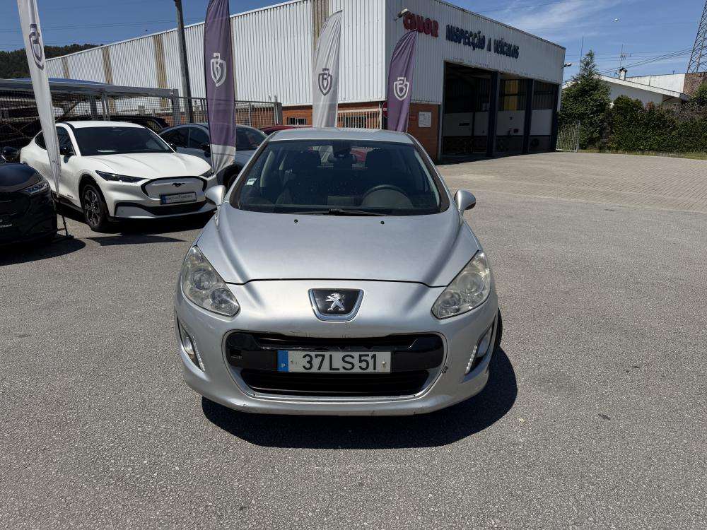 peugeot-308-2011-gasolina-1397cc