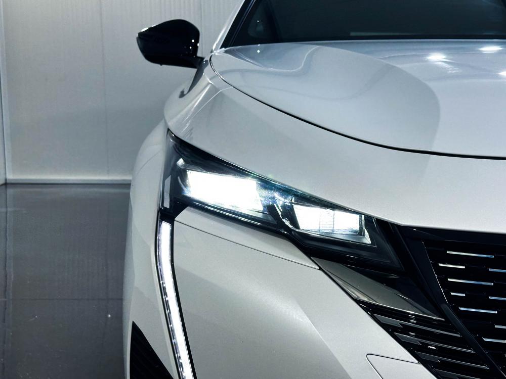 peugeot-308-2022-hibrido-a-gasolina-1598cc