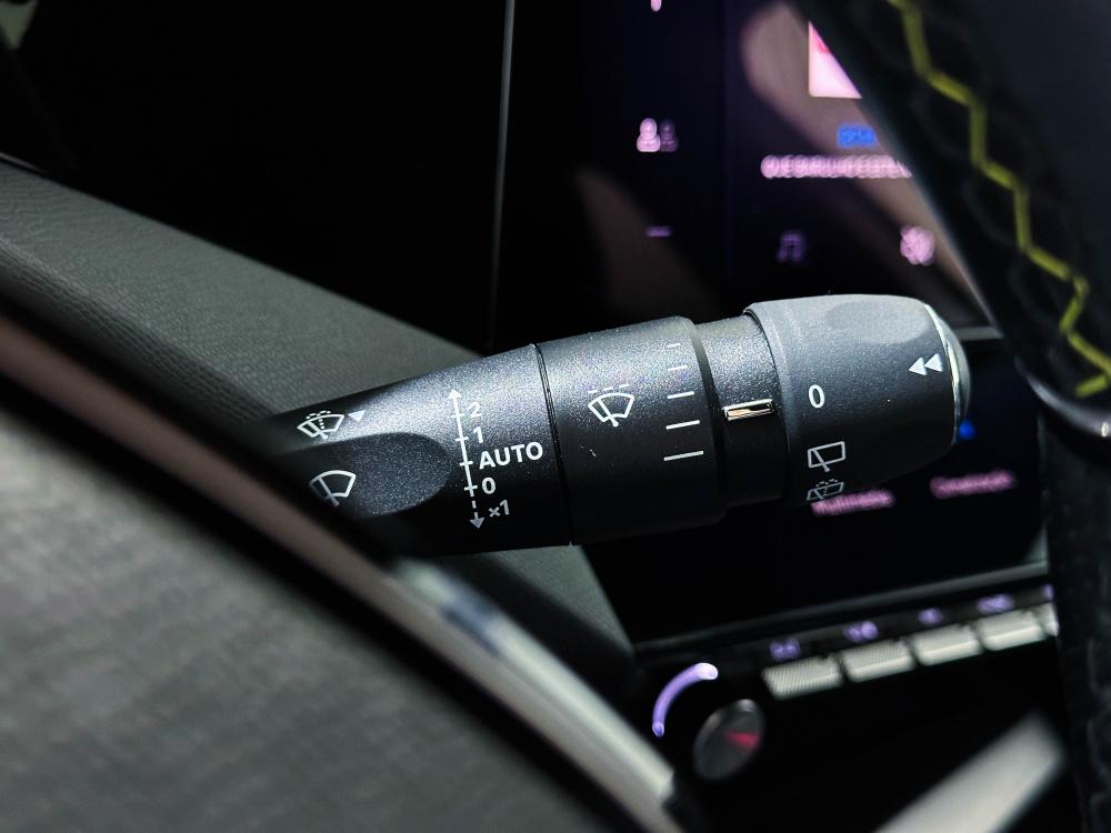 peugeot-308-2022-hibrido-a-gasolina-1598cc