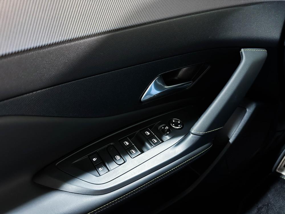 peugeot-308-2022-hibrido-a-gasolina-1598cc