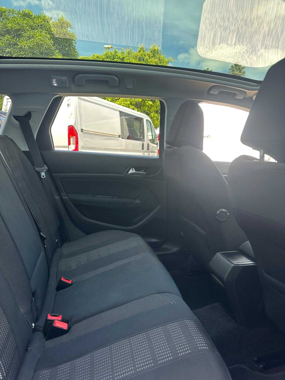 peugeot-308-sw-2017-diesel-1560cc