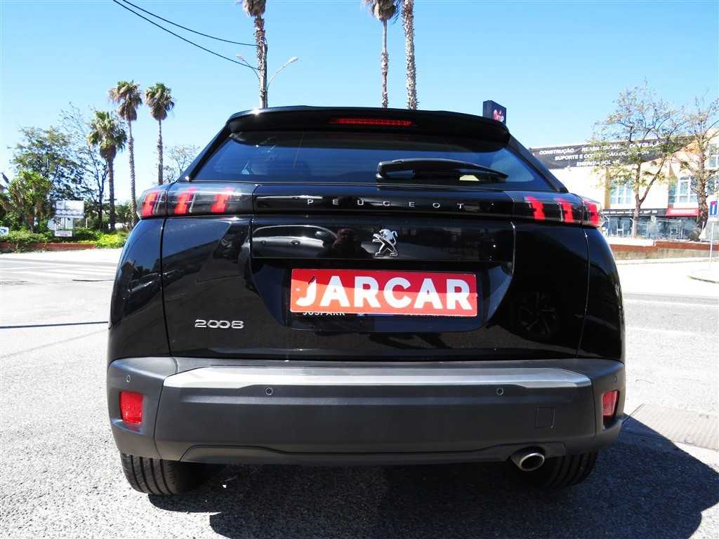 peugeot-2008-2023-gasolina-1199cc