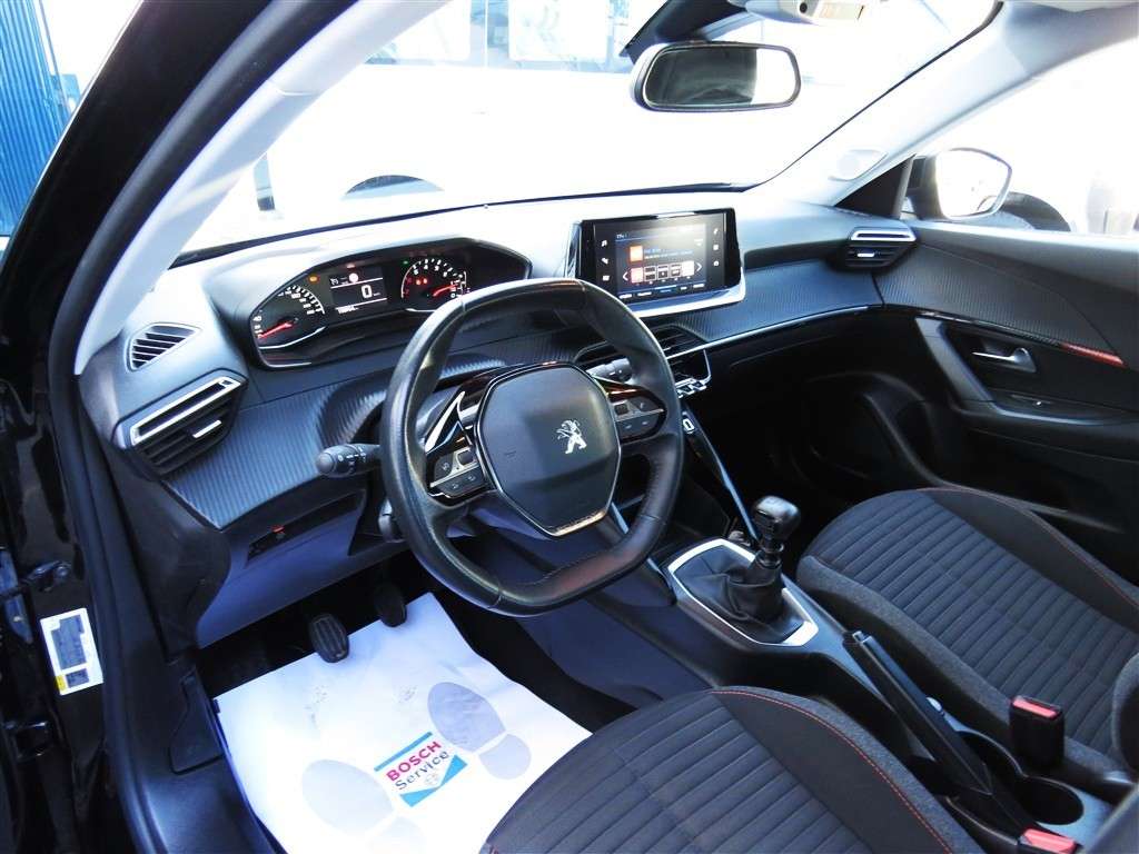 peugeot-2008-2023-gasolina-1199cc