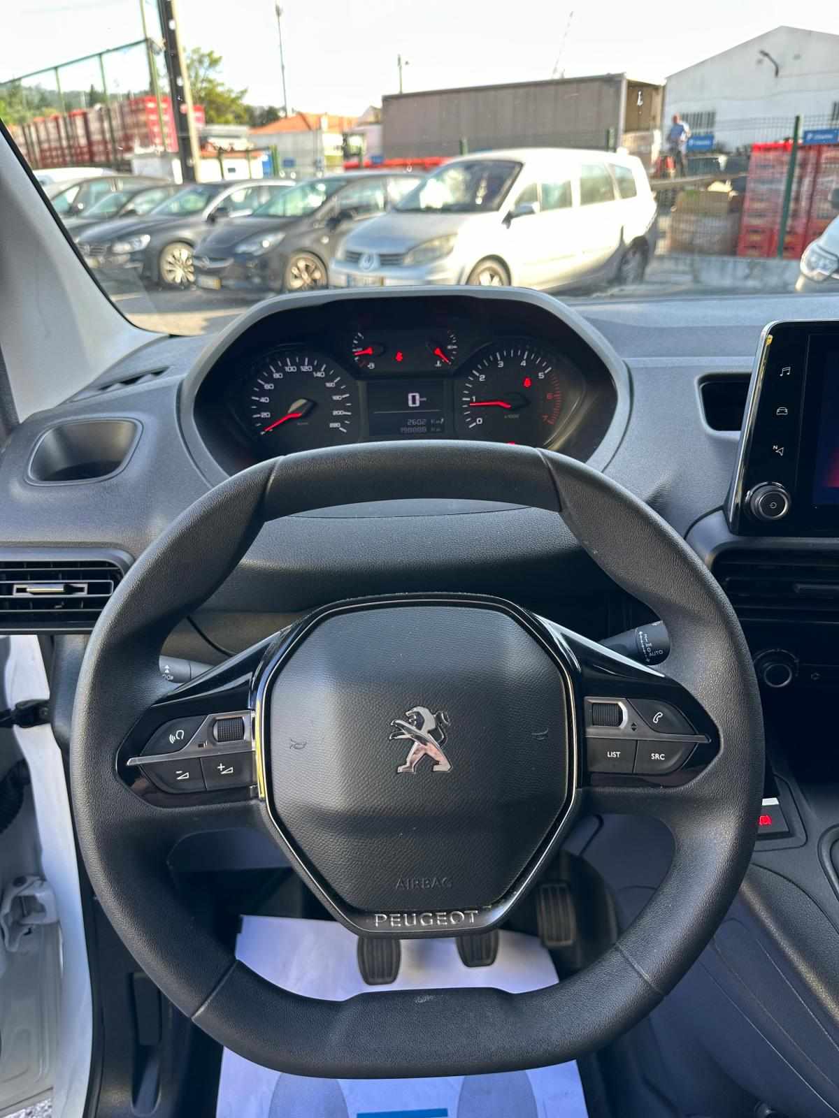 peugeot-partner-2021-diesel-1499cc