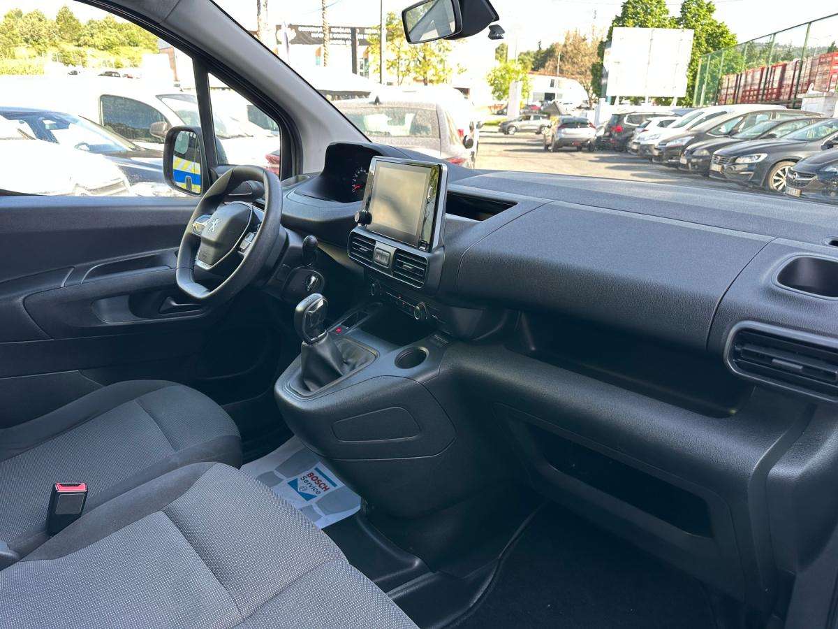 peugeot-partner-2021-diesel-1499cc