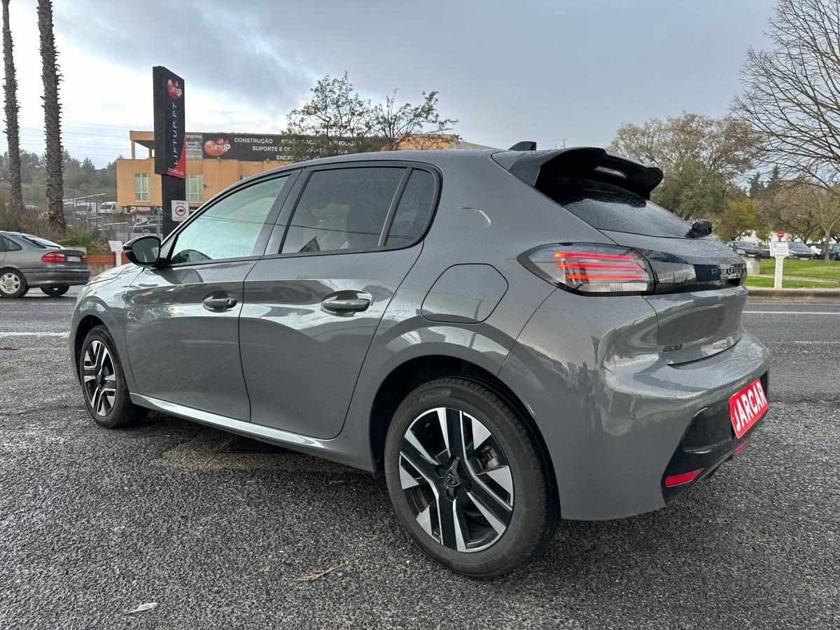 peugeot-208-2025-hibrido-a-gasolina-1199cc