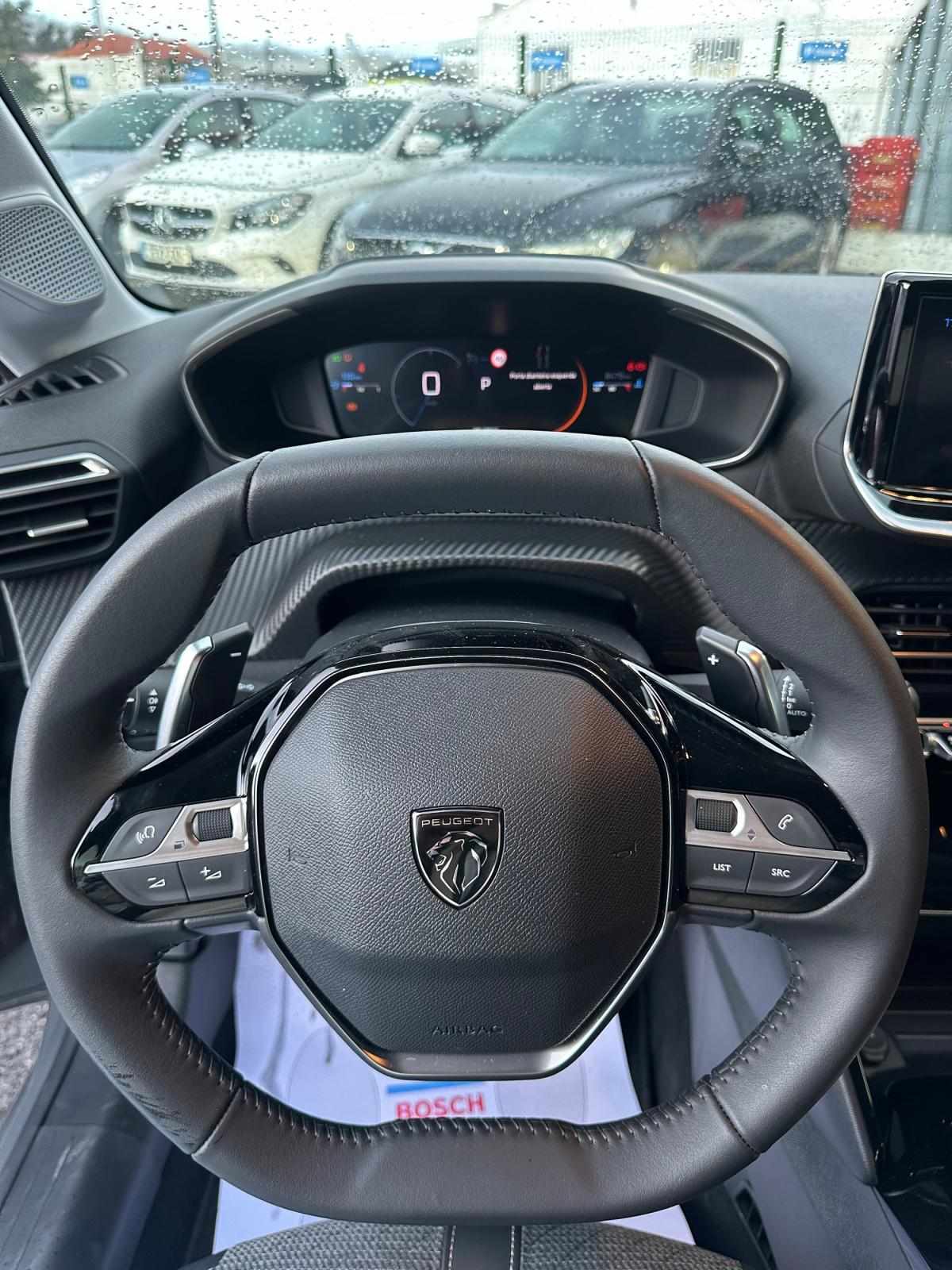 peugeot-208-2025-hibrido-a-gasolina-1199cc