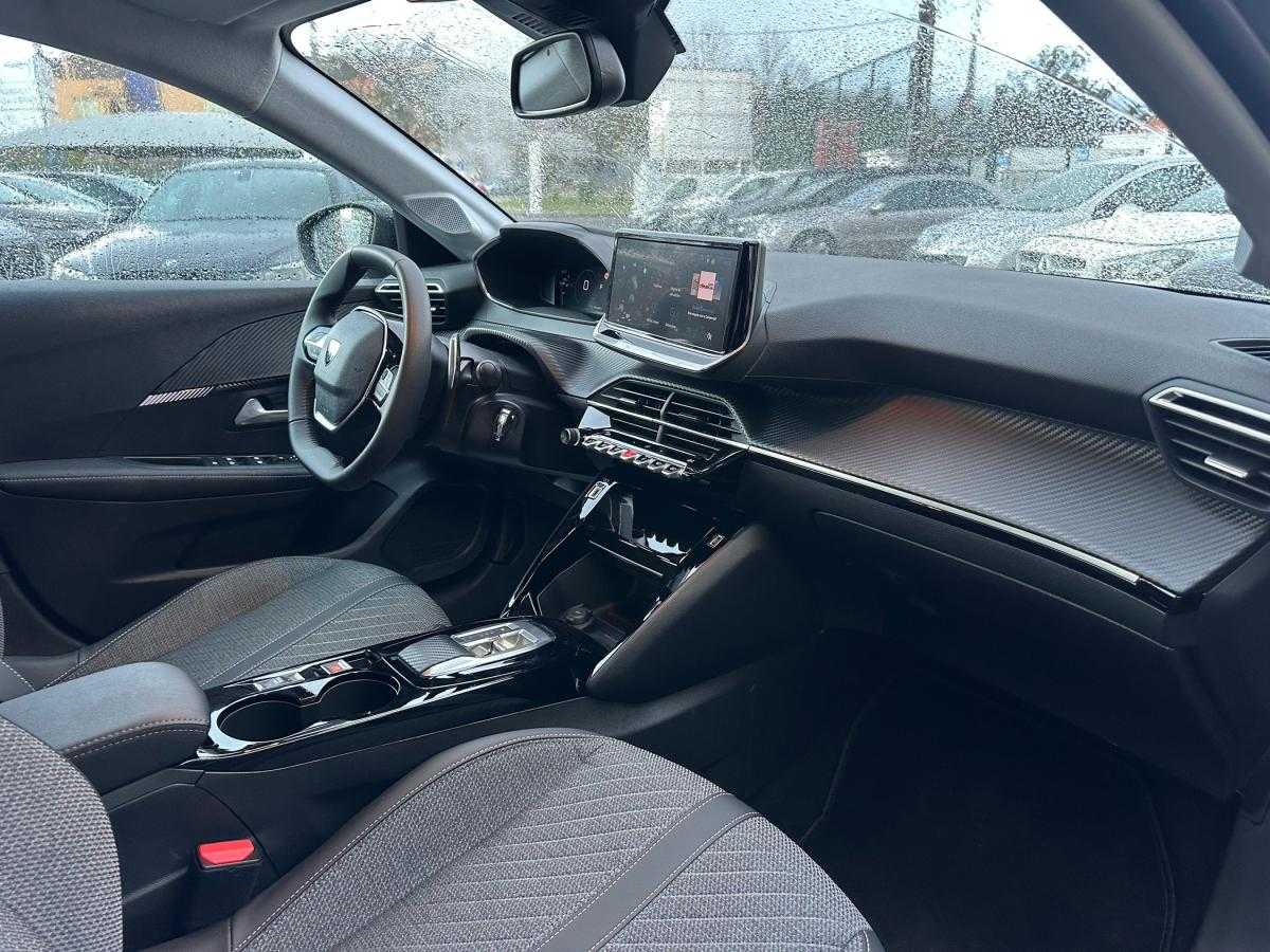 peugeot-208-2025-hibrido-a-gasolina-1199cc