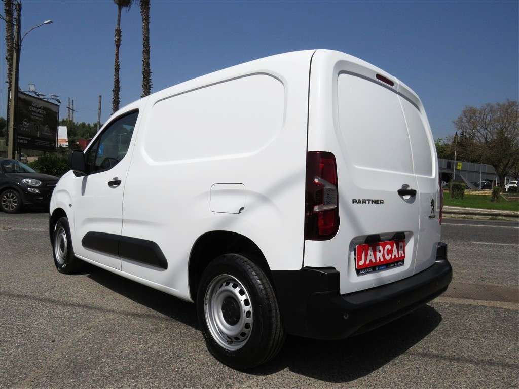 peugeot-partner-2022-diesel-1499cc