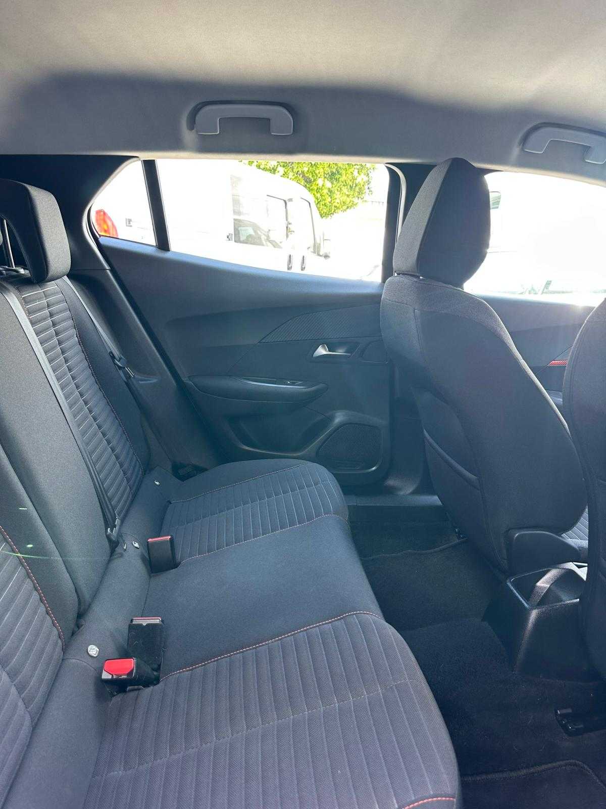 peugeot-2008-2021-diesel-1499cc