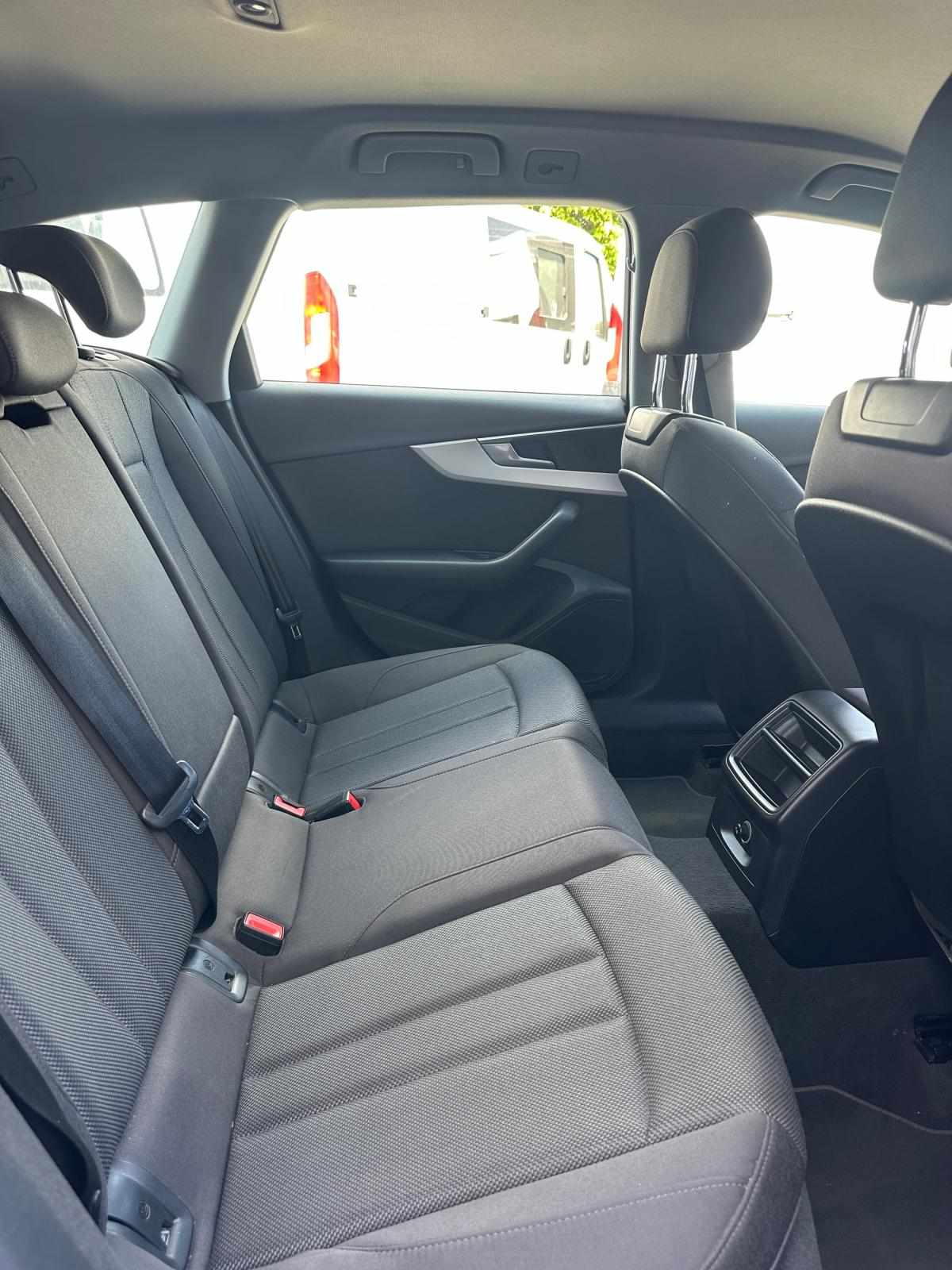 audi-a4-avant-2021-diesel-1968cc