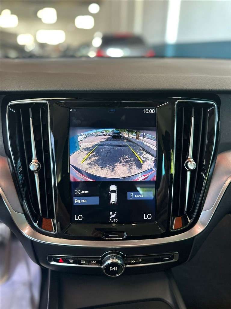 volvo-v60-2019-diesel-1969cc