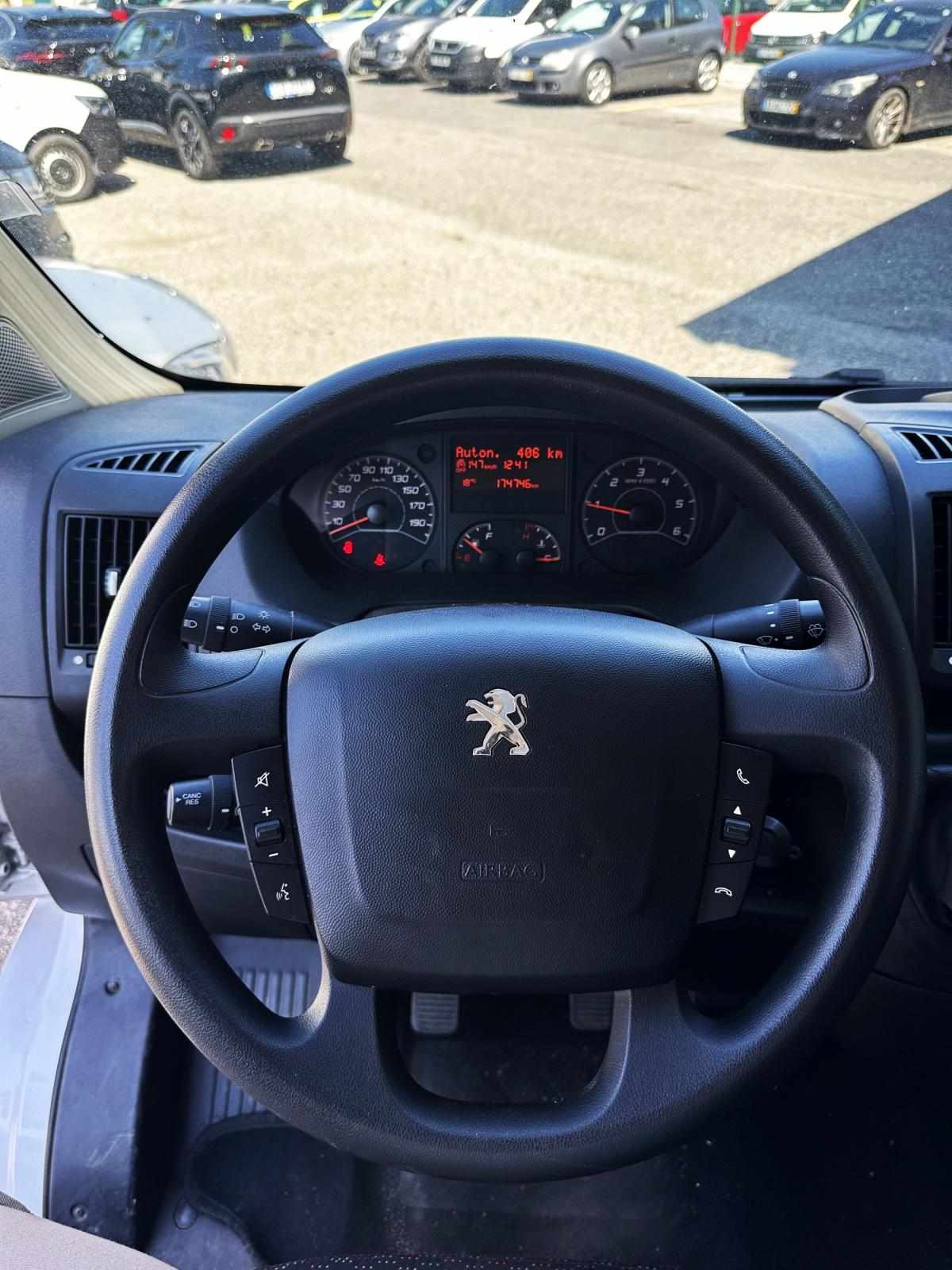 peugeot-boxer-2022-diesel-2179cc