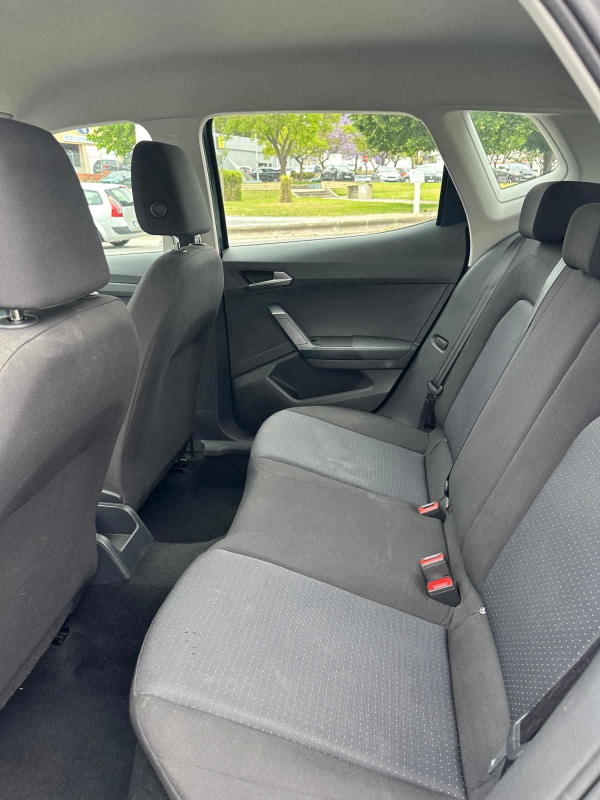 seat-arona-2023-gasolina-999cc