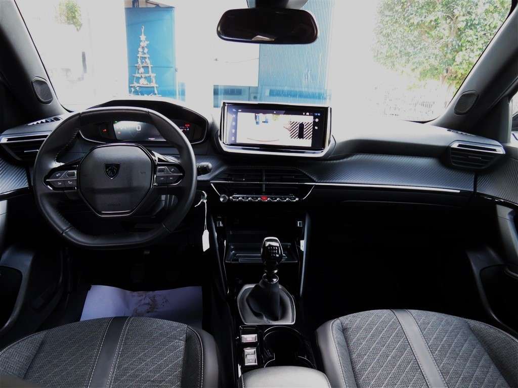 peugeot-2008-2024-gasolina-1199cc