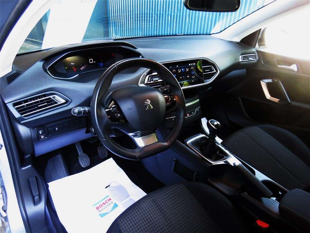 peugeot-308-2021-gasolina-1199cc