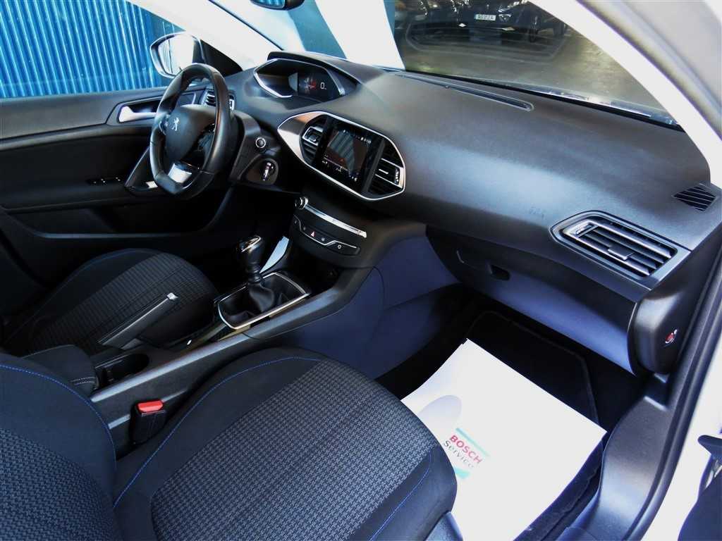 peugeot-308-2021-gasolina-1199cc