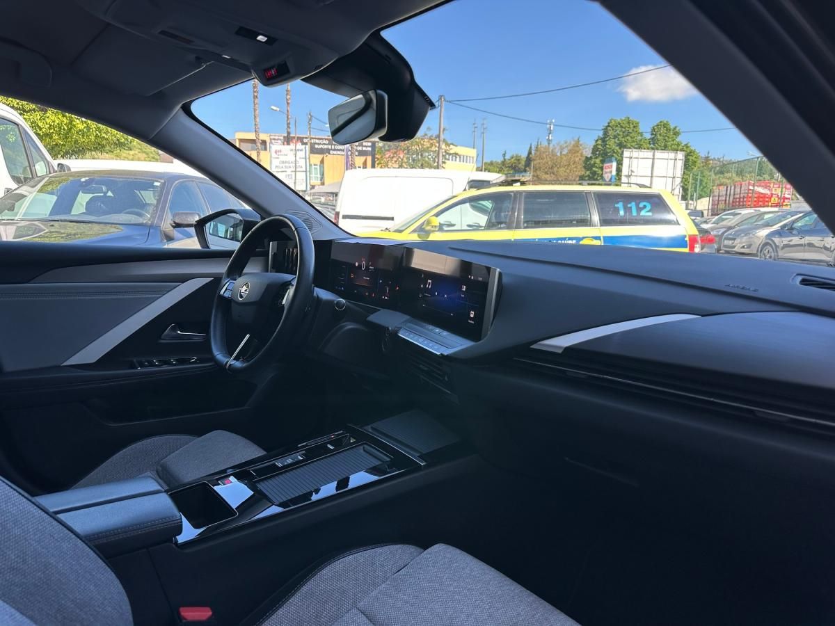 opel-astra-2023-hibrido-a-gasolina-1598cc