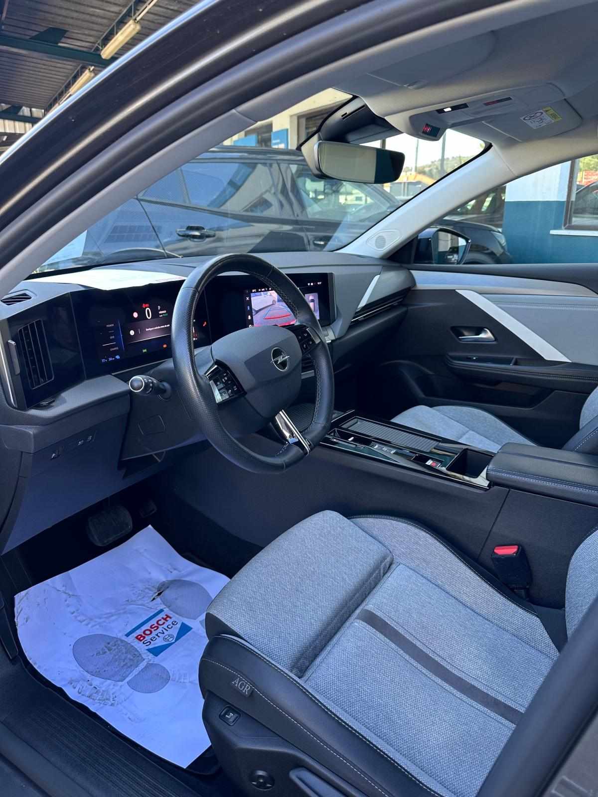 opel-astra-2023-hibrido-a-gasolina-1598cc
