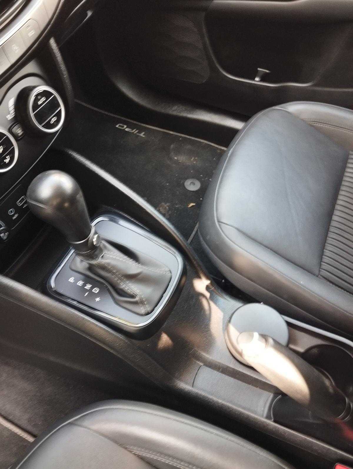 fiat-tipo-station-wagon-2017-diesel-1598cc