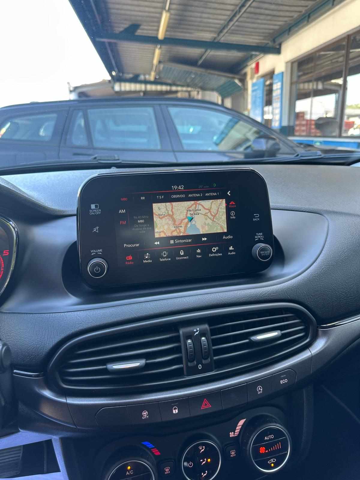 fiat-tipo-station-wagon-2017-diesel-1598cc