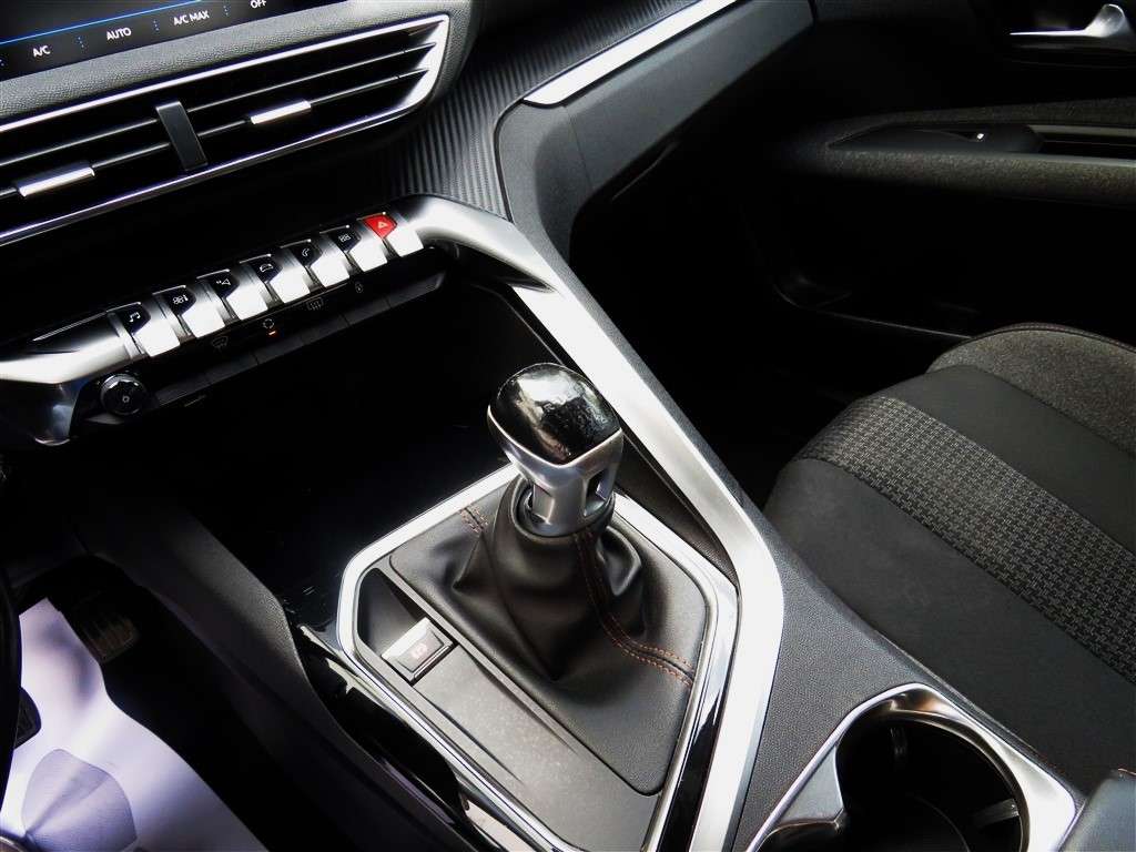 peugeot-3008-2019-diesel-1499cc