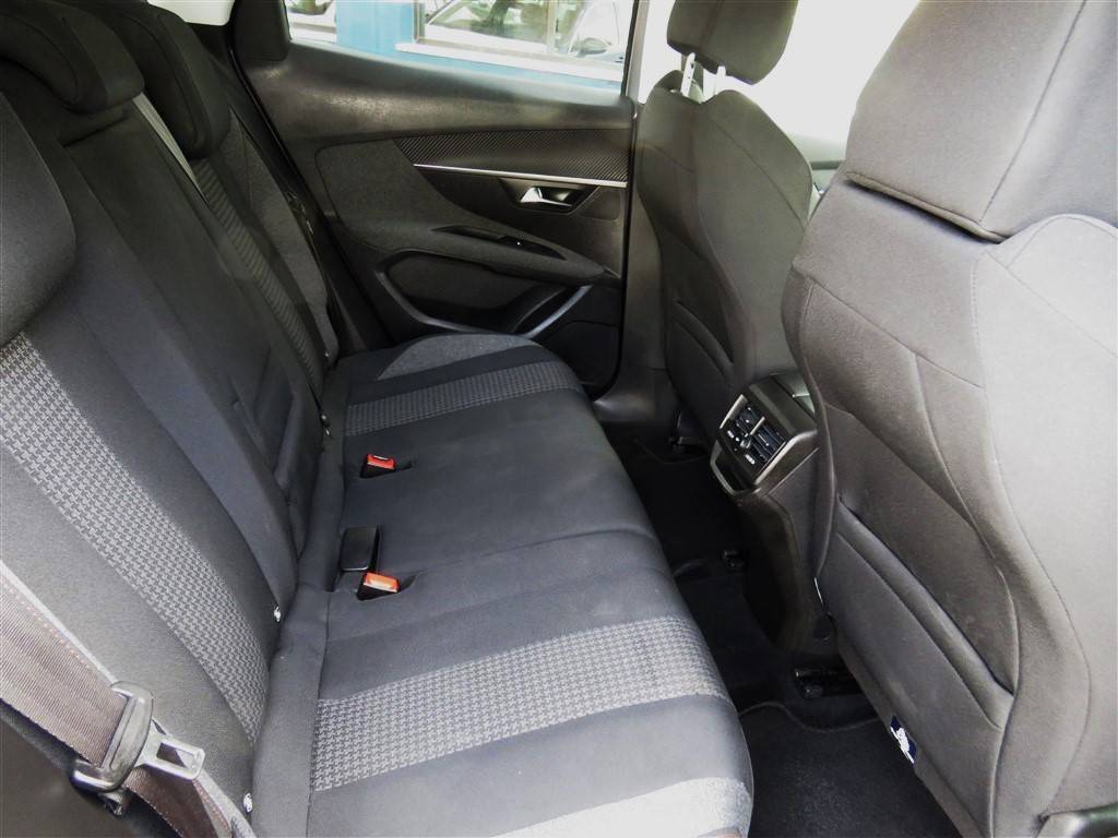 peugeot-3008-2019-diesel-1499cc