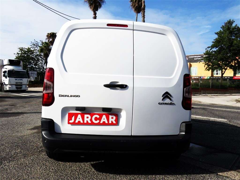 citroen-berlingo-2021-diesel-1499cc