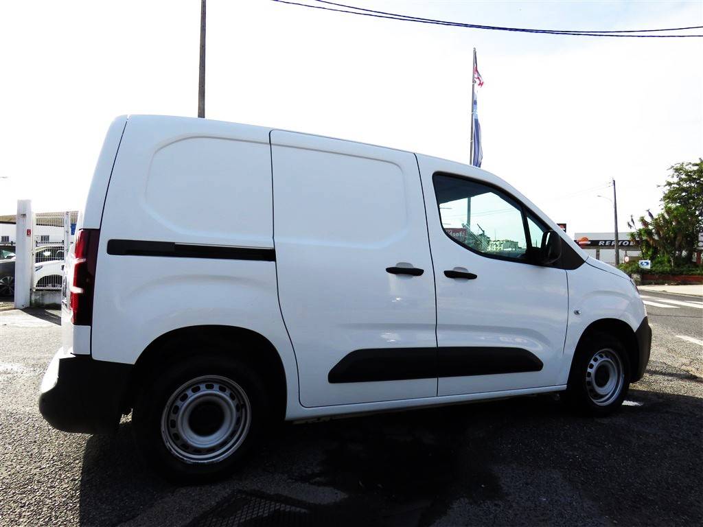 citroen-berlingo-2021-diesel-1499cc