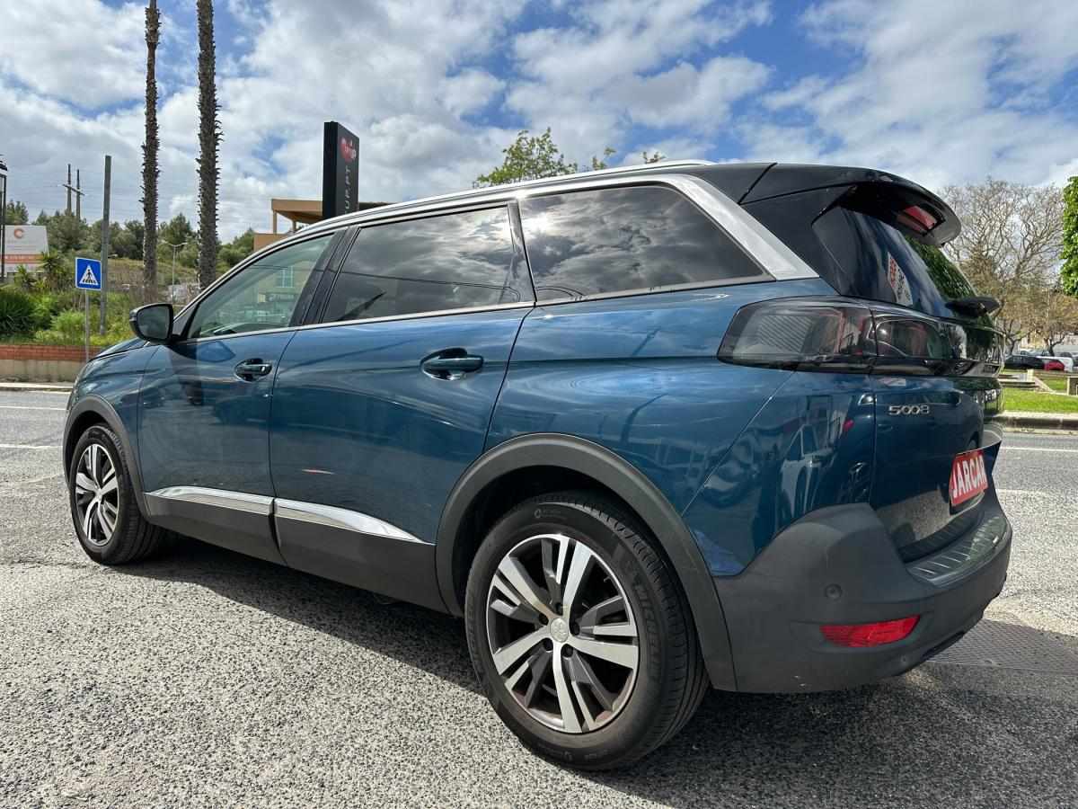 peugeot-5008-2022-diesel-1499cc