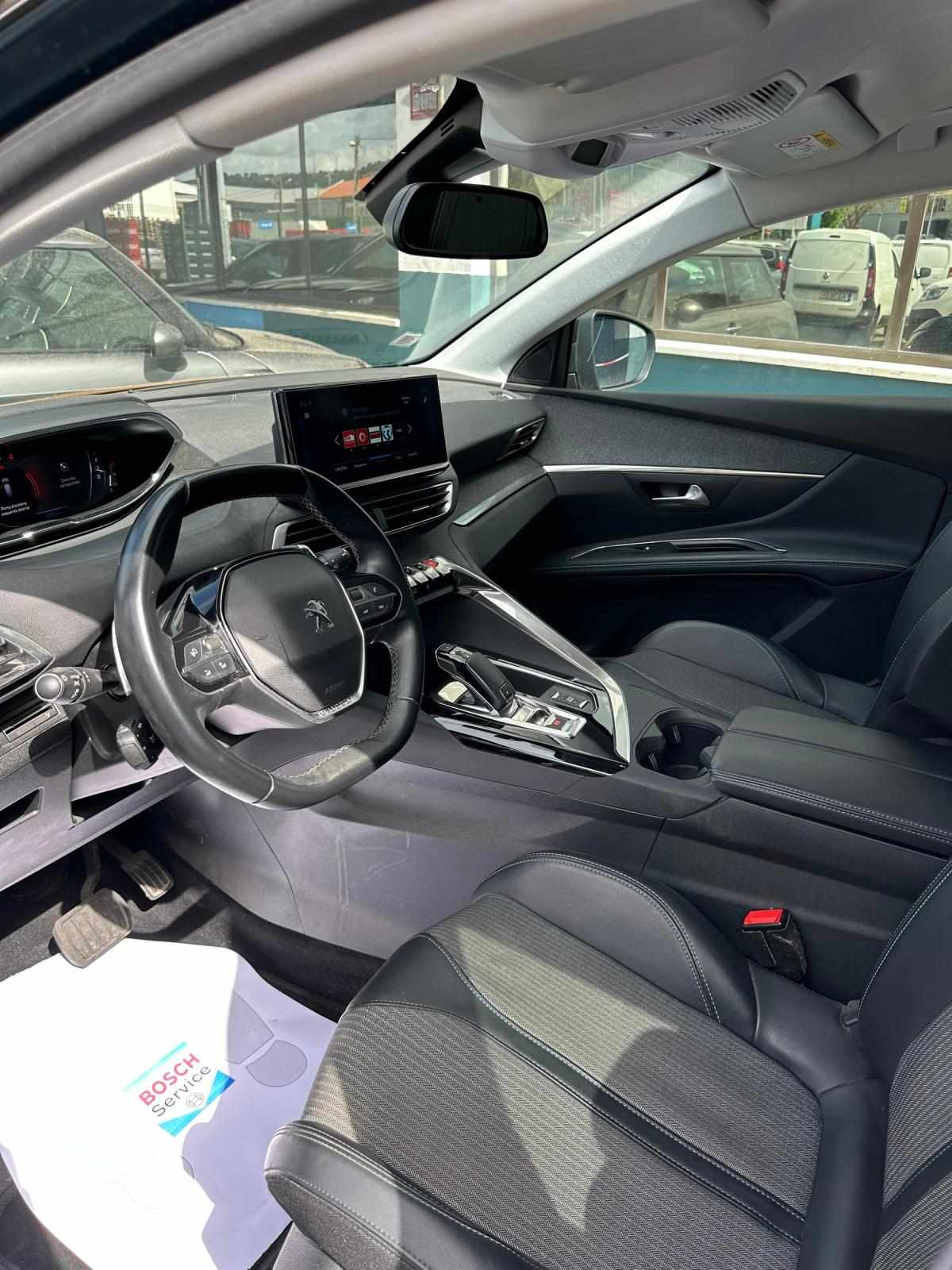 peugeot-5008-2022-diesel-1499cc