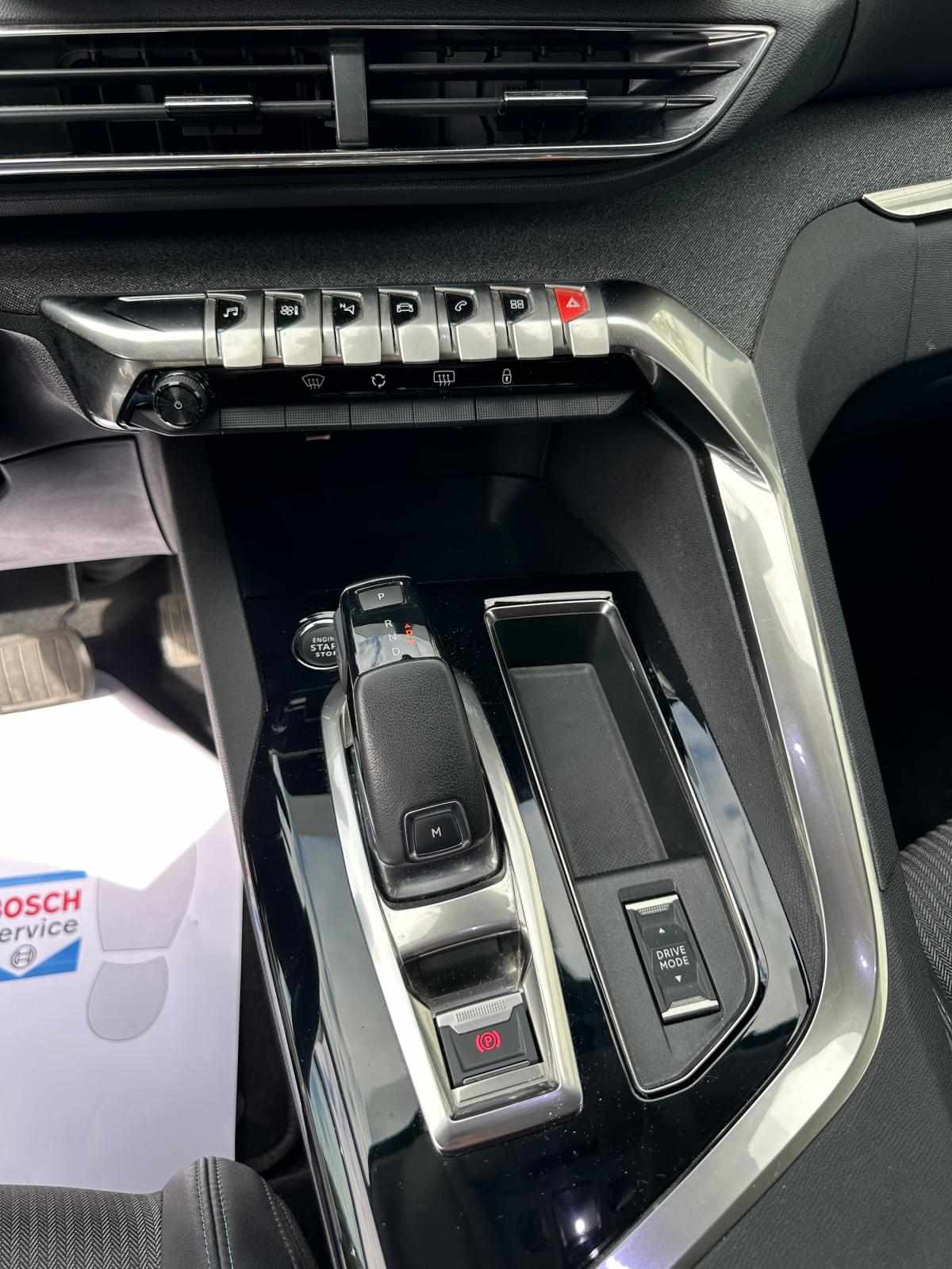 peugeot-5008-2022-diesel-1499cc